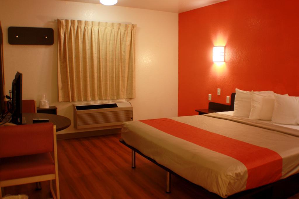 Motel 6 Little Rock South 외부 사진